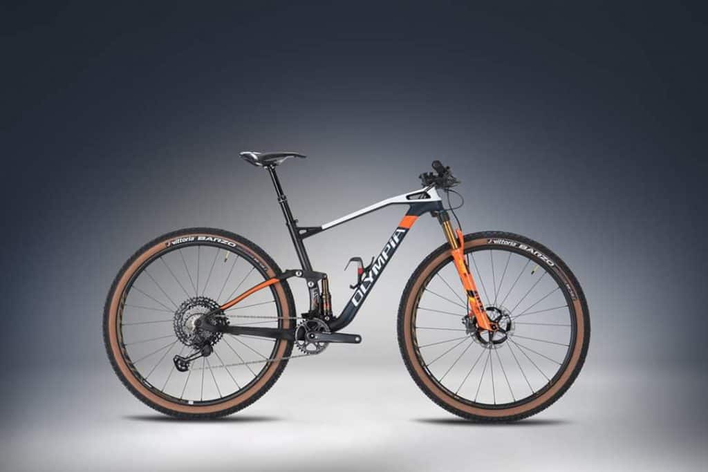 Fietsenwinkel met high-end mountainbike, mountainbike, sportfiets voor outdoor avonturen.